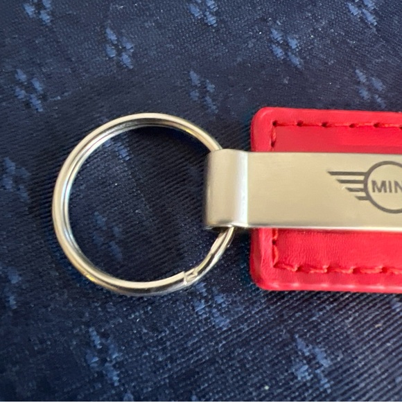 Mini Cooper Red Rectangle Keychain Gently Used Fields Orlando Mini - Picture 4 of 7